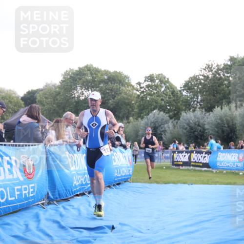 25.08.2024 - Elbe Triathlon Hamburg H.Heesch http://msf.ph/oto/6859652 25.08.2024 11:00:52 Ziel 173, 236, 440 meine-sportfotos.de
