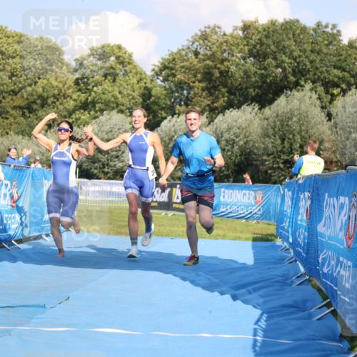 25.08.2024 - Elbe Triathlon Hamburg H.Heesch http://msf.ph/oto/6859654 25.08.2024 16:34:41 Ziel  meine-sportfotos.de