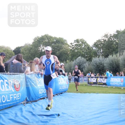 25.08.2024 - Elbe Triathlon Hamburg H.Heesch http://msf.ph/oto/6859655 25.08.2024 11:00:52 Ziel 173, 236, 440 meine-sportfotos.de