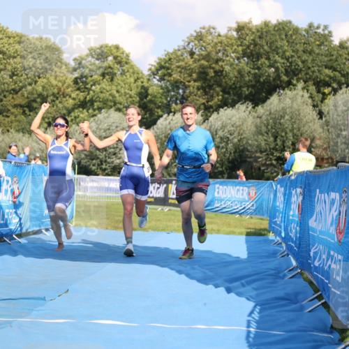 25.08.2024 - Elbe Triathlon Hamburg H.Heesch http://msf.ph/oto/6859657 25.08.2024 16:34:41 Ziel  meine-sportfotos.de