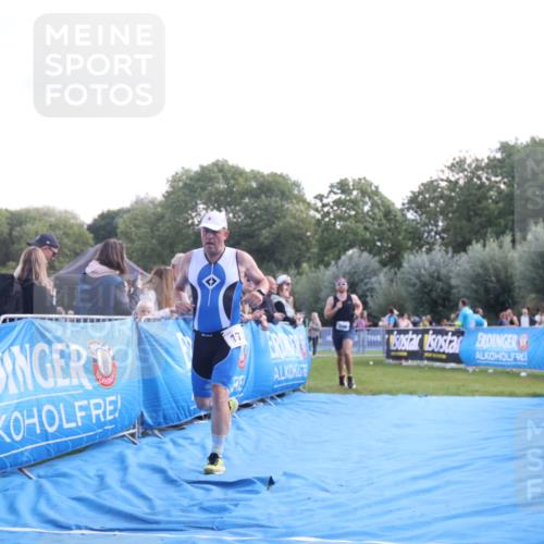 25.08.2024 - Elbe Triathlon Hamburg H.Heesch http://msf.ph/oto/6859663 25.08.2024 11:00:52 Ziel 173, 236, 440 meine-sportfotos.de