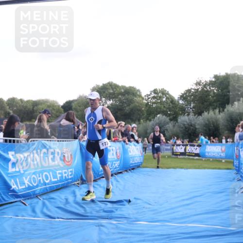 25.08.2024 - Elbe Triathlon Hamburg H.Heesch http://msf.ph/oto/6859680 25.08.2024 11:00:52 Ziel 173, 236, 440 meine-sportfotos.de