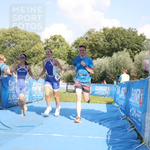 25.08.2024 - Elbe Triathlon Hamburg H.Heesch http://msf.ph/oto/6859684 25.08.2024 16:34:41 Ziel  meine-sportfotos.de