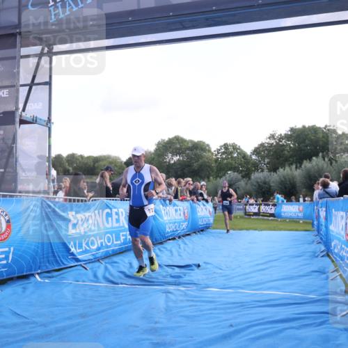 25.08.2024 - Elbe Triathlon Hamburg H.Heesch http://msf.ph/oto/6859701 25.08.2024 11:00:53 Ziel 173, 236, 440 meine-sportfotos.de