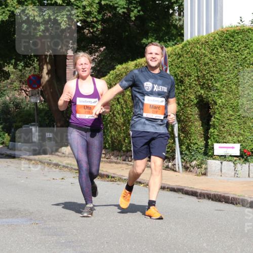 25.08.2024 - 20. Blankeneser Heldenlauf Strokosch-Dieckow http://msf.ph/oto/6859717 25.08.2024 09:59:56 Ziel 218, 219 meine-sportfotos.de