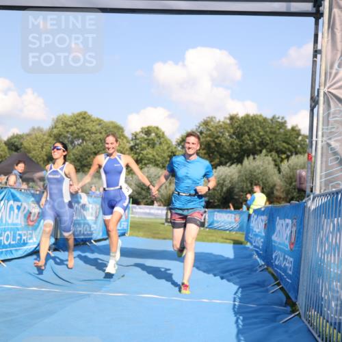 25.08.2024 - Elbe Triathlon Hamburg H.Heesch http://msf.ph/oto/6859718 25.08.2024 16:34:42 Ziel  meine-sportfotos.de