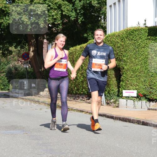 25.08.2024 - 20. Blankeneser Heldenlauf Strokosch-Dieckow http://msf.ph/oto/6859724 25.08.2024 09:59:57 Ziel 218, 219 meine-sportfotos.de