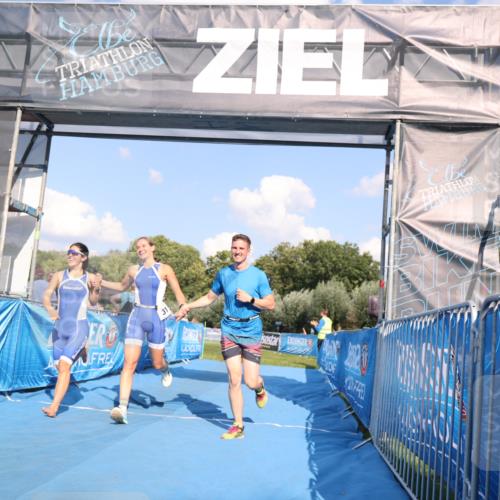 25.08.2024 - Elbe Triathlon Hamburg H.Heesch http://msf.ph/oto/6859757 25.08.2024 16:34:42 Ziel  meine-sportfotos.de
