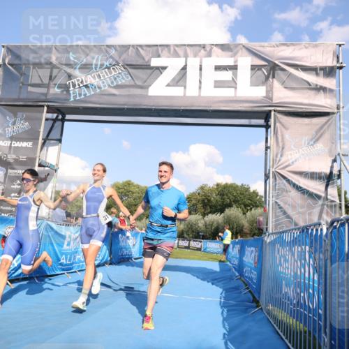 25.08.2024 - Elbe Triathlon Hamburg H.Heesch http://msf.ph/oto/6859786 25.08.2024 16:34:43 Ziel  meine-sportfotos.de