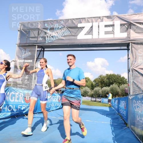25.08.2024 - Elbe Triathlon Hamburg H.Heesch http://msf.ph/oto/6859818 25.08.2024 16:34:43 Ziel  meine-sportfotos.de