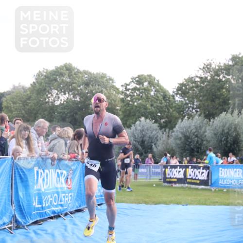 25.08.2024 - Elbe Triathlon Hamburg H.Heesch http://msf.ph/oto/6859837 25.08.2024 11:00:57 Ziel 173, 236, 261, 440 meine-sportfotos.de