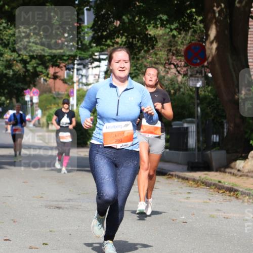 25.08.2024 - 20. Blankeneser Heldenlauf Strokosch-Dieckow http://msf.ph/oto/6859847 25.08.2024 10:00:39 Ziel 292, 293 meine-sportfotos.de