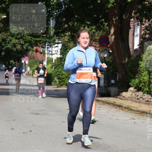 25.08.2024 - 20. Blankeneser Heldenlauf Strokosch-Dieckow http://msf.ph/oto/6859857 25.08.2024 10:00:39 Ziel 292, 293 meine-sportfotos.de