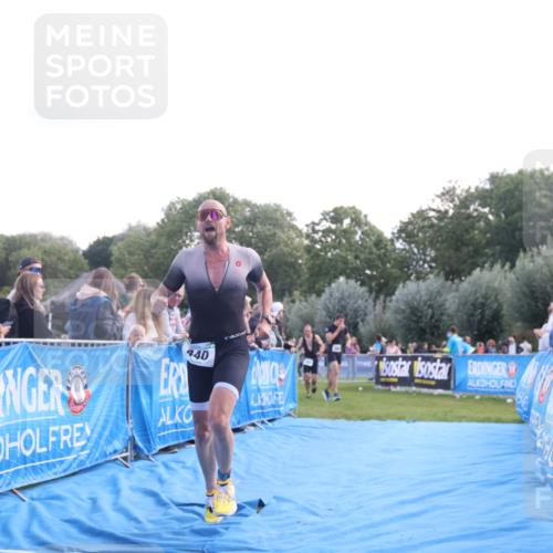 25.08.2024 - Elbe Triathlon Hamburg H.Heesch http://msf.ph/oto/6859863 25.08.2024 11:00:57 Ziel 173, 236, 261, 440 meine-sportfotos.de