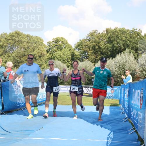 25.08.2024 - Elbe Triathlon Hamburg H.Heesch http://msf.ph/oto/6859865 25.08.2024 16:36:00 Ziel  meine-sportfotos.de