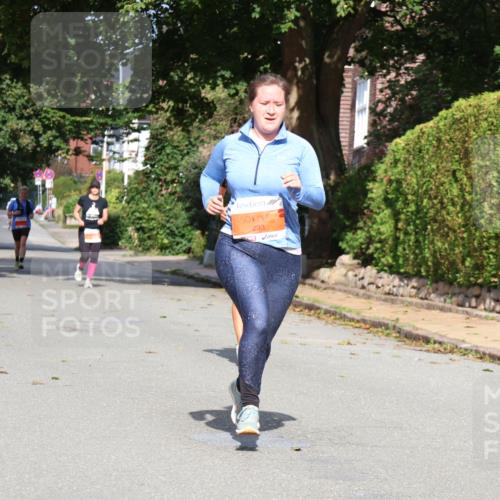 25.08.2024 - 20. Blankeneser Heldenlauf Strokosch-Dieckow http://msf.ph/oto/6859866 25.08.2024 10:00:40 Ziel 292, 293 meine-sportfotos.de