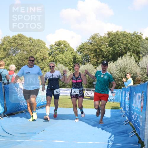 25.08.2024 - Elbe Triathlon Hamburg H.Heesch http://msf.ph/oto/6859869 25.08.2024 16:36:00 Ziel  meine-sportfotos.de