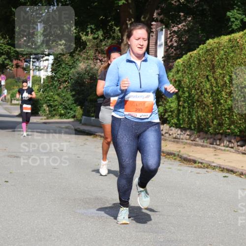 25.08.2024 - 20. Blankeneser Heldenlauf Strokosch-Dieckow http://msf.ph/oto/6859874 25.08.2024 10:00:40 Ziel 292, 293 meine-sportfotos.de