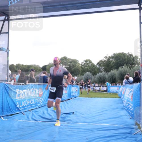 25.08.2024 - Elbe Triathlon Hamburg H.Heesch http://msf.ph/oto/6859880 25.08.2024 11:00:58 Ziel 173, 236, 261, 440 meine-sportfotos.de