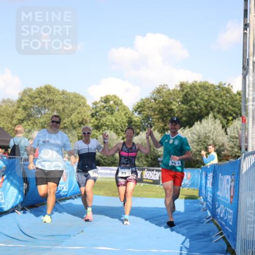 25.08.2024 - Elbe Triathlon Hamburg H.Heesch http://msf.ph/oto/6859887 25.08.2024 16:36:00 Ziel  meine-sportfotos.de
