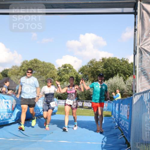 25.08.2024 - Elbe Triathlon Hamburg H.Heesch http://msf.ph/oto/6859906 25.08.2024 16:36:01 Ziel  meine-sportfotos.de
