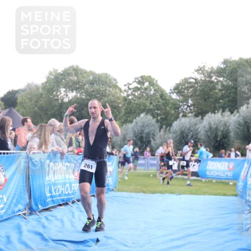 25.08.2024 - Elbe Triathlon Hamburg H.Heesch http://msf.ph/oto/6859907 25.08.2024 11:01:02 Ziel 236, 261, 440 meine-sportfotos.de