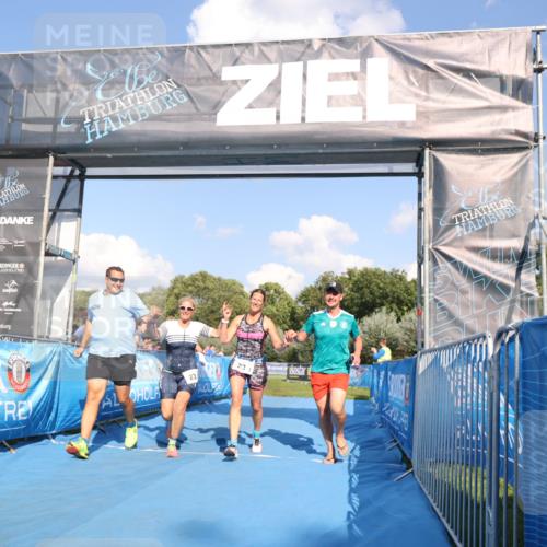 25.08.2024 - Elbe Triathlon Hamburg H.Heesch http://msf.ph/oto/6859968 25.08.2024 16:36:01 Ziel  meine-sportfotos.de