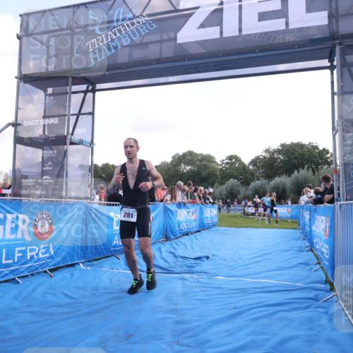 25.08.2024 - Elbe Triathlon Hamburg H.Heesch http://msf.ph/oto/6859981 25.08.2024 11:01:03 Ziel 261, 440 meine-sportfotos.de