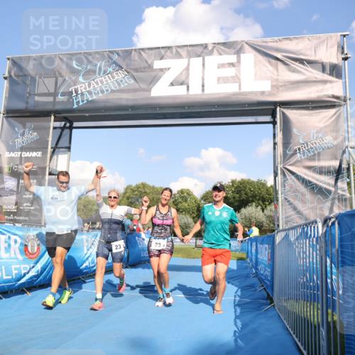 25.08.2024 - Elbe Triathlon Hamburg H.Heesch http://msf.ph/oto/6859996 25.08.2024 16:36:02 Ziel  meine-sportfotos.de