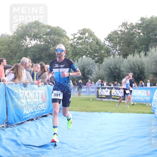 25.08.2024 - Elbe Triathlon Hamburg H.Heesch http://msf.ph/oto/6859997 25.08.2024 11:01:13 Ziel 391 meine-sportfotos.de