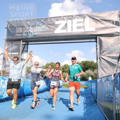 25.08.2024 - Elbe Triathlon Hamburg H.Heesch http://msf.ph/oto/6860019 25.08.2024 16:36:02 Ziel  meine-sportfotos.de