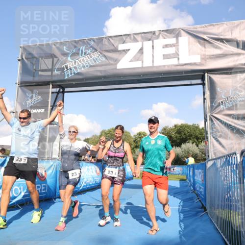 25.08.2024 - Elbe Triathlon Hamburg H.Heesch http://msf.ph/oto/6860034 25.08.2024 16:36:02 Ziel  meine-sportfotos.de
