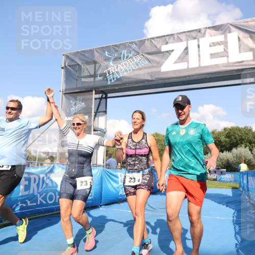 25.08.2024 - Elbe Triathlon Hamburg H.Heesch http://msf.ph/oto/6860060 25.08.2024 16:36:02 Ziel  meine-sportfotos.de