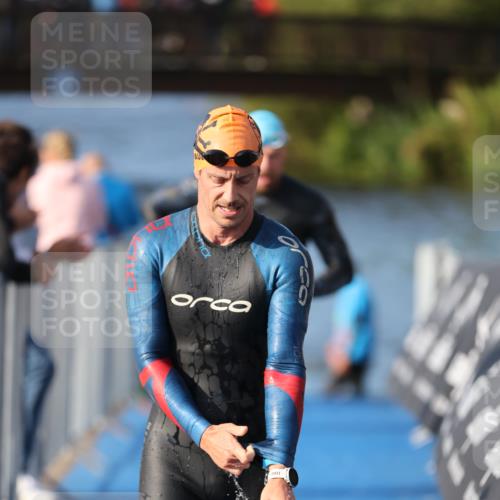 25.08.2024 - Elbe Triathlon Hamburg H.Heesch http://msf.ph/oto/6860062 25.08.2024 09:13:51 Schwimmen 340, 342, 349, 367, 408, 420, 440 meine-sportfotos.de