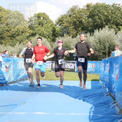 25.08.2024 - Elbe Triathlon Hamburg H.Heesch http://msf.ph/oto/6860074 25.08.2024 16:36:40 Ziel  meine-sportfotos.de