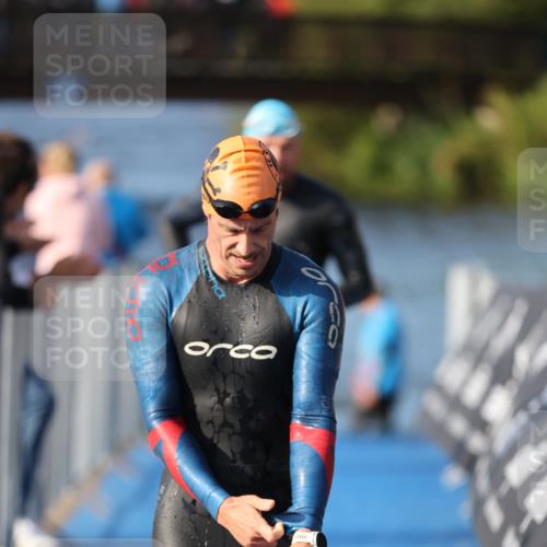 25.08.2024 - Elbe Triathlon Hamburg H.Heesch http://msf.ph/oto/6860076 25.08.2024 09:13:51 Schwimmen 340, 342, 349, 367, 408, 420, 440 meine-sportfotos.de