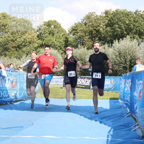 25.08.2024 - Elbe Triathlon Hamburg H.Heesch http://msf.ph/oto/6860089 25.08.2024 16:36:40 Ziel  meine-sportfotos.de