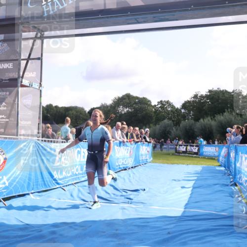25.08.2024 - Elbe Triathlon Hamburg H.Heesch http://msf.ph/oto/6860160 25.08.2024 11:01:30 Ziel 482 meine-sportfotos.de