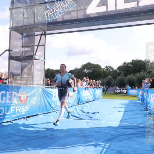 25.08.2024 - Elbe Triathlon Hamburg H.Heesch http://msf.ph/oto/6860174 25.08.2024 11:01:30 Ziel 482 meine-sportfotos.de