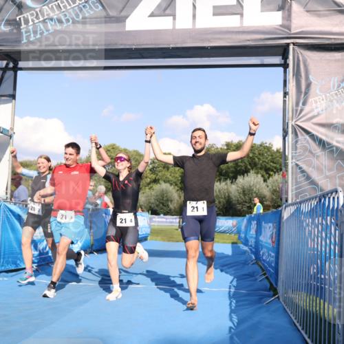 25.08.2024 - Elbe Triathlon Hamburg H.Heesch http://msf.ph/oto/6860203 25.08.2024 16:36:42 Ziel  meine-sportfotos.de