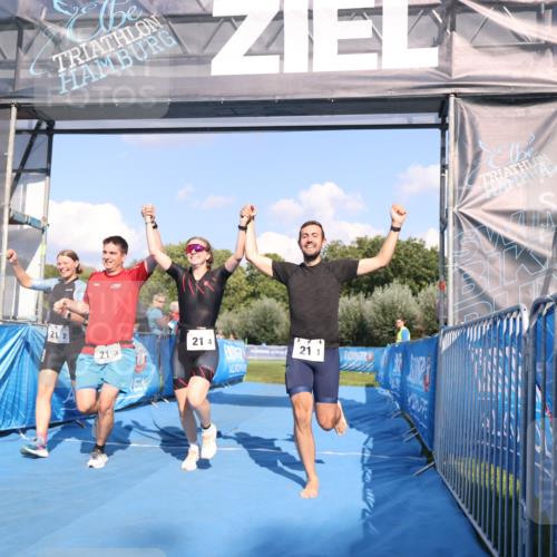 25.08.2024 - Elbe Triathlon Hamburg H.Heesch http://msf.ph/oto/6860207 25.08.2024 16:36:42 Ziel  meine-sportfotos.de