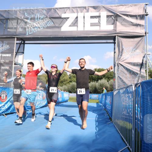 25.08.2024 - Elbe Triathlon Hamburg H.Heesch http://msf.ph/oto/6860219 25.08.2024 16:36:42 Ziel  meine-sportfotos.de