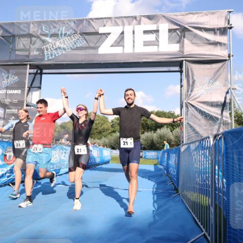 25.08.2024 - Elbe Triathlon Hamburg H.Heesch http://msf.ph/oto/6860226 25.08.2024 16:36:42 Ziel  meine-sportfotos.de