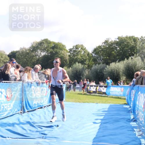 25.08.2024 - Elbe Triathlon Hamburg H.Heesch http://msf.ph/oto/6860229 25.08.2024 11:01:48 Ziel 368 meine-sportfotos.de