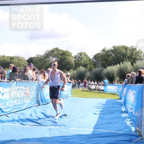 25.08.2024 - Elbe Triathlon Hamburg H.Heesch http://msf.ph/oto/6860249 25.08.2024 11:01:48 Ziel 368 meine-sportfotos.de