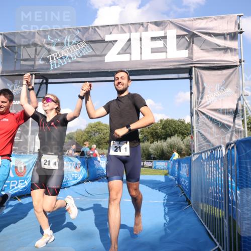 25.08.2024 - Elbe Triathlon Hamburg H.Heesch http://msf.ph/oto/6860255 25.08.2024 16:36:42 Ziel  meine-sportfotos.de