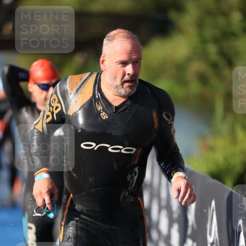 25.08.2024 - Elbe Triathlon Hamburg H.Heesch http://msf.ph/oto/6860268 25.08.2024 09:14:25 Schwimmen 338, 404, 414, 415, 419, 465 meine-sportfotos.de