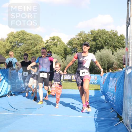 25.08.2024 - Elbe Triathlon Hamburg H.Heesch http://msf.ph/oto/6860290 25.08.2024 16:42:02 Ziel  meine-sportfotos.de