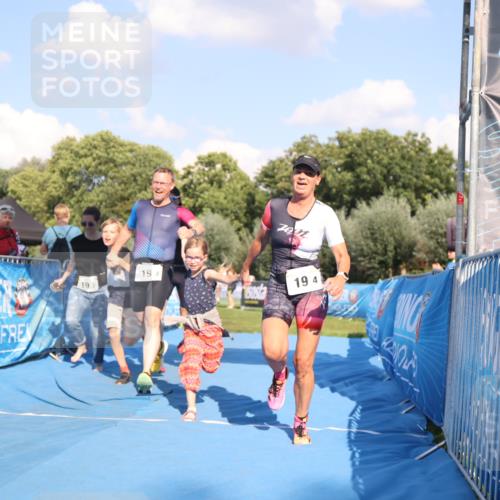 25.08.2024 - Elbe Triathlon Hamburg H.Heesch http://msf.ph/oto/6860309 25.08.2024 16:42:02 Ziel  meine-sportfotos.de