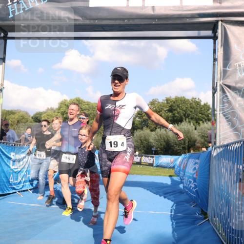 25.08.2024 - Elbe Triathlon Hamburg H.Heesch http://msf.ph/oto/6860352 25.08.2024 16:42:02 Ziel  meine-sportfotos.de